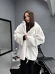 Женская шуба Soft с капюшоном свободного кроя молочная 42-48 - изображение 13