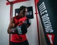 Боксерські рукавиці TITLE Boxing Dynamic Strike Black/Red 12 oz (бинти 4м. у комплекті) - зображення 9