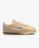 Кроссовки женские Nike Cortez 37.5 Коричневый DZ2795-201 - изображение 3