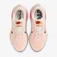 Кросівки жіночі Nike W Vomero 18 42.5 Білий HM6804-100 - зображення 9