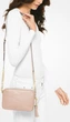 Жіноча сумка шкіряна Michael Kors Ginny Md Crossbody Бежево-рожевий (32F7GGNM8L187) - зображення 4