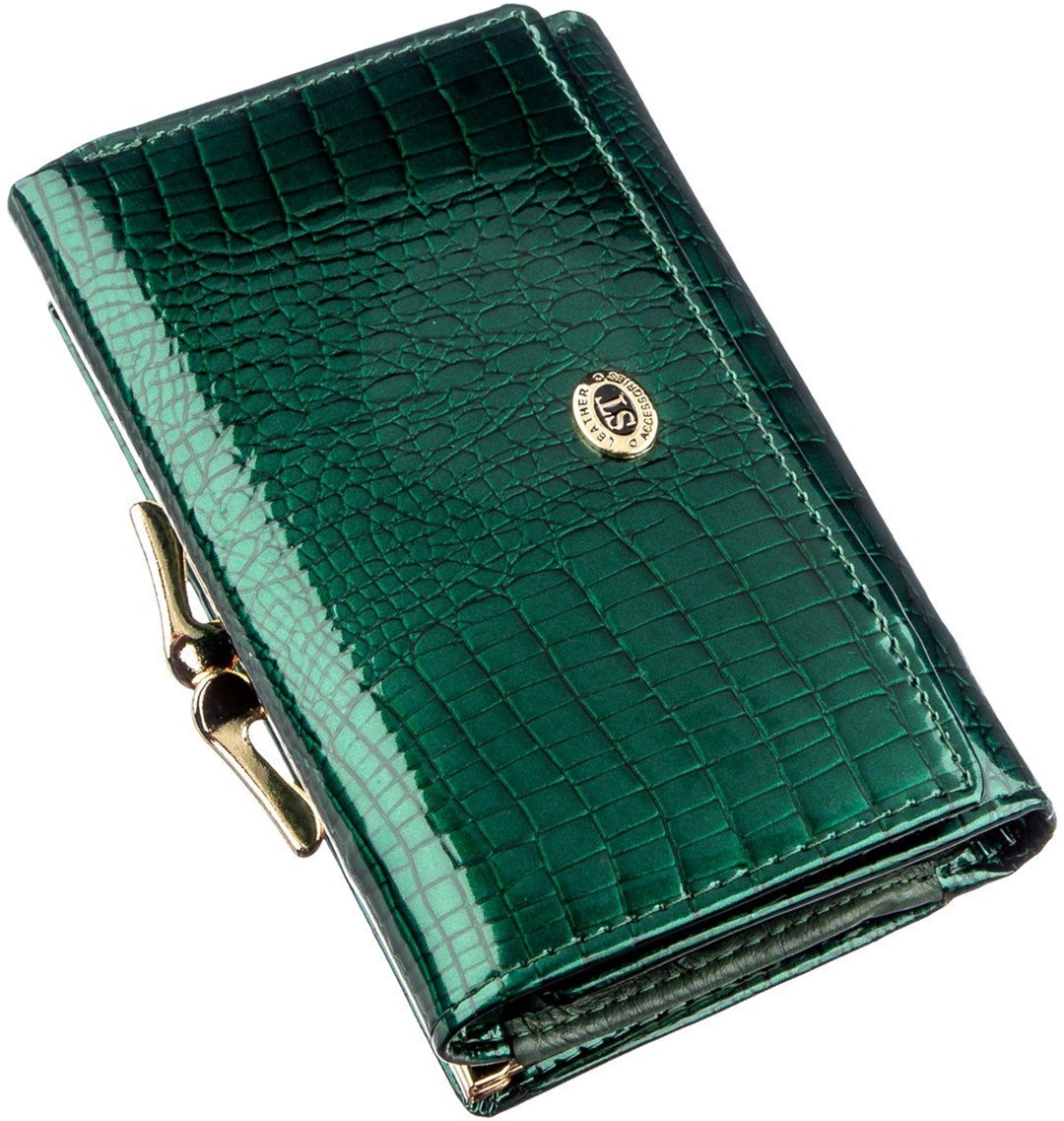 

Женский кошелек кожаный ST Leather Accessories 18914 Зеленый