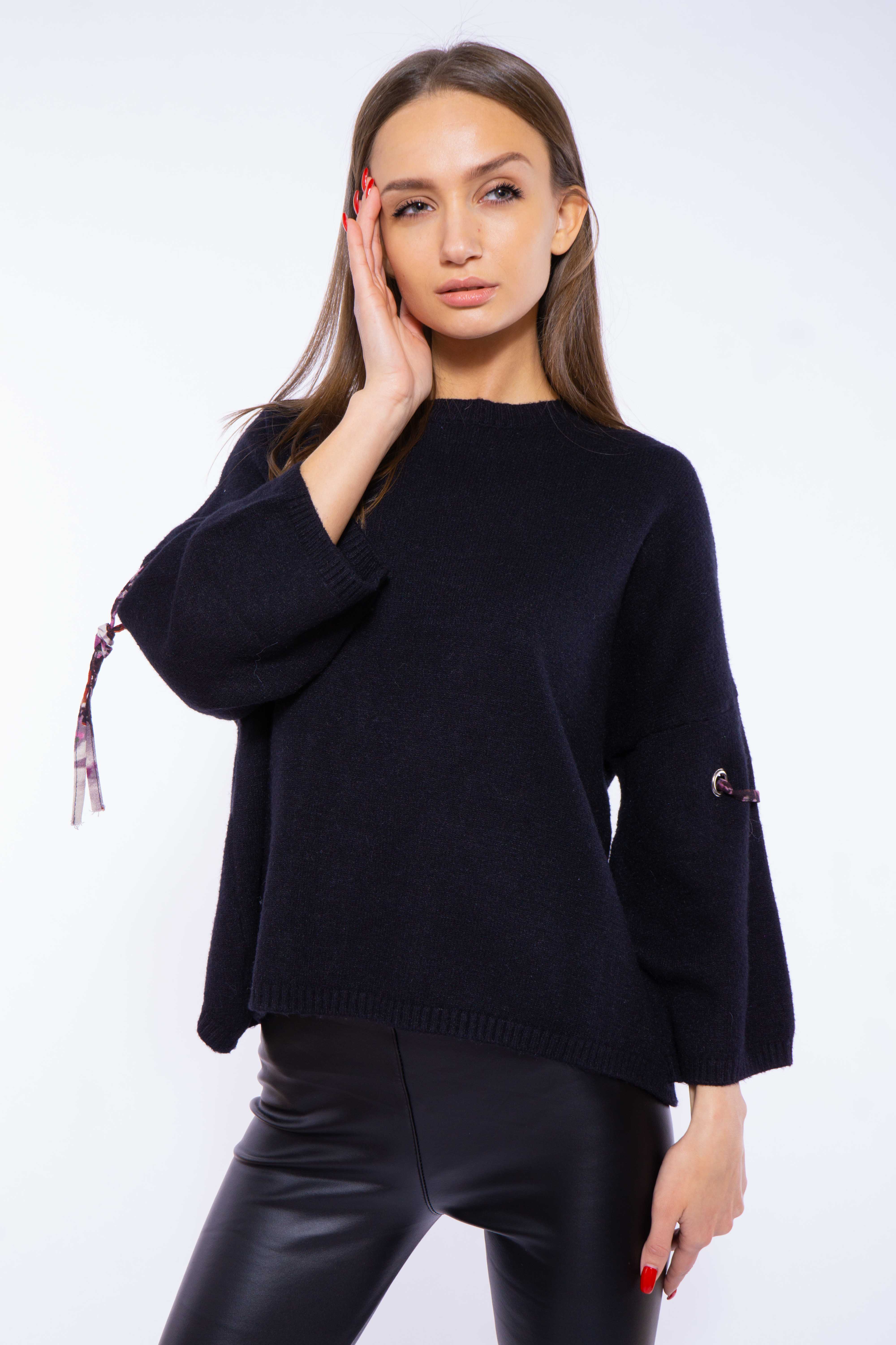 

Свитер женский с завязками Time of Style 120PFA023128 S-M Черный
