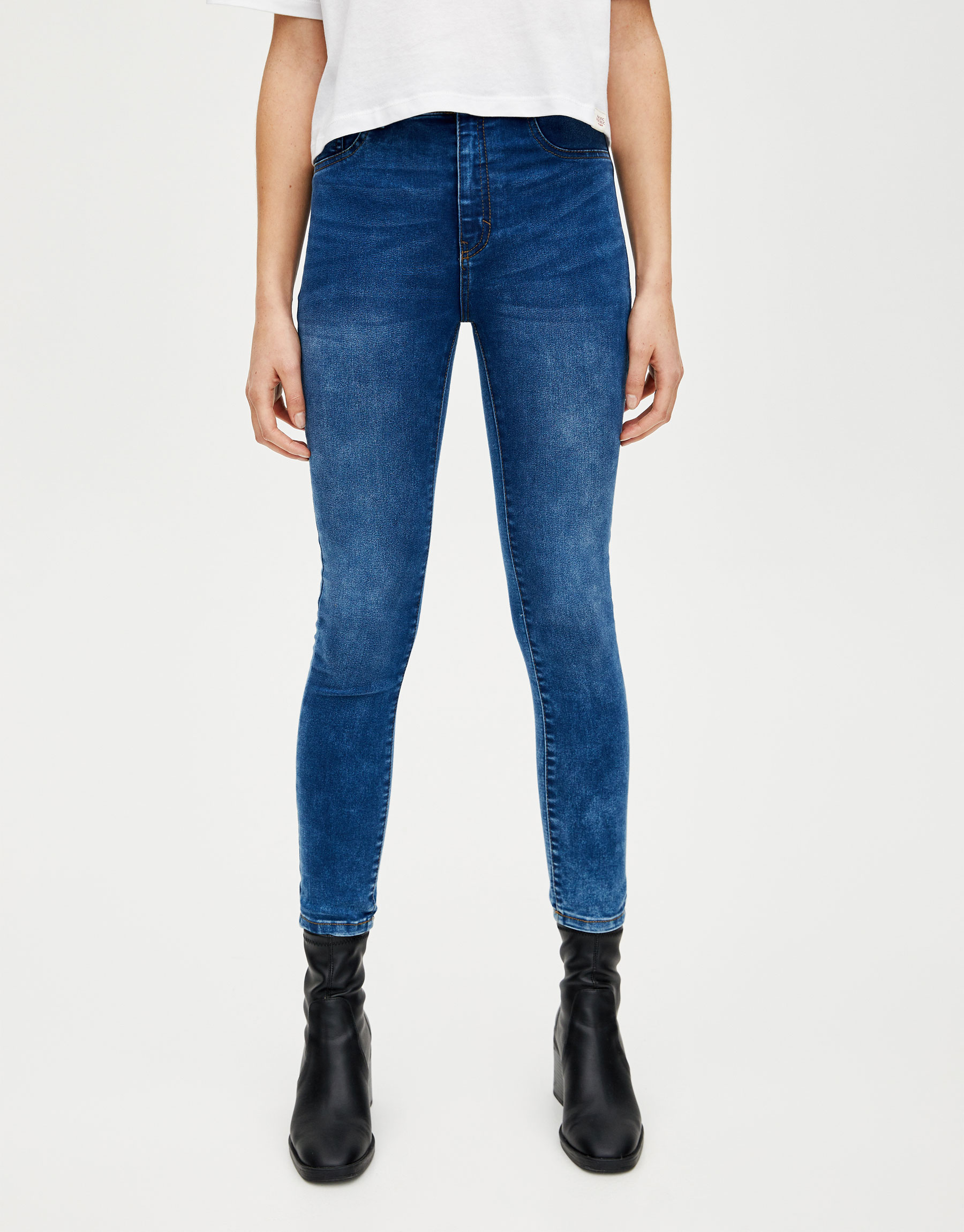 

Джинсы Pull & Bear 38