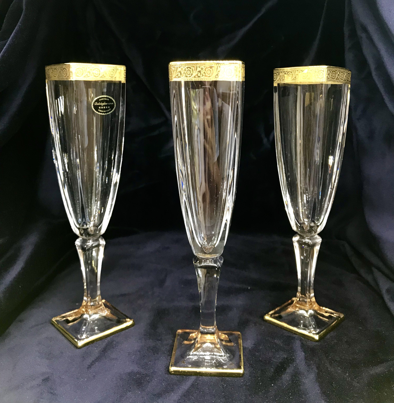

Набор бокалов для шампанского Bohemia Quadro Crystal Gold 180 мл