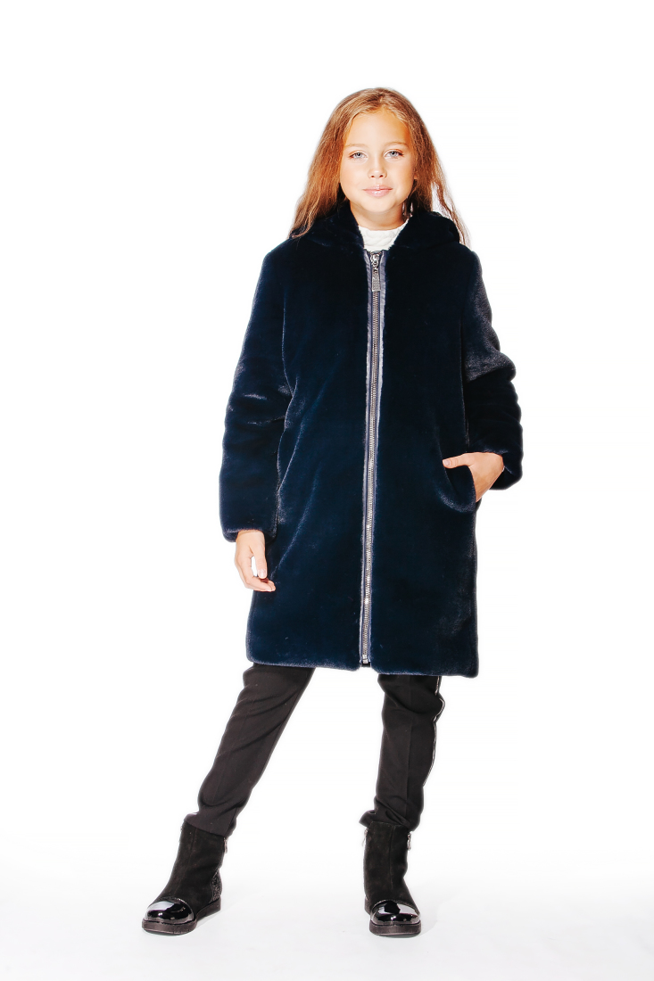 

Шубка для девочек Lukas Kids на молнии с сердцем сзади 152 синяя(9308)
