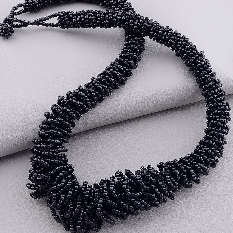 

Бусы Бисер 65 см. 033784
