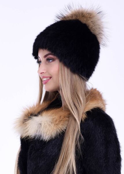 

Шапка BG-Furs с бубоном из меха енота  Черная (Р-Ш-К-Е, Шапка BG-Furs с бубоном из меха енота One Size Черная (Р-Ш-К-Е)