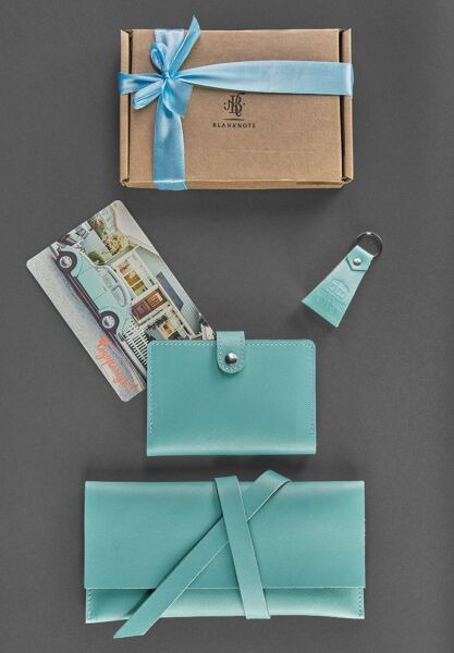 

Подарочный набор из кожи для женщины Тиффани bn-set-travel-9-tiffany