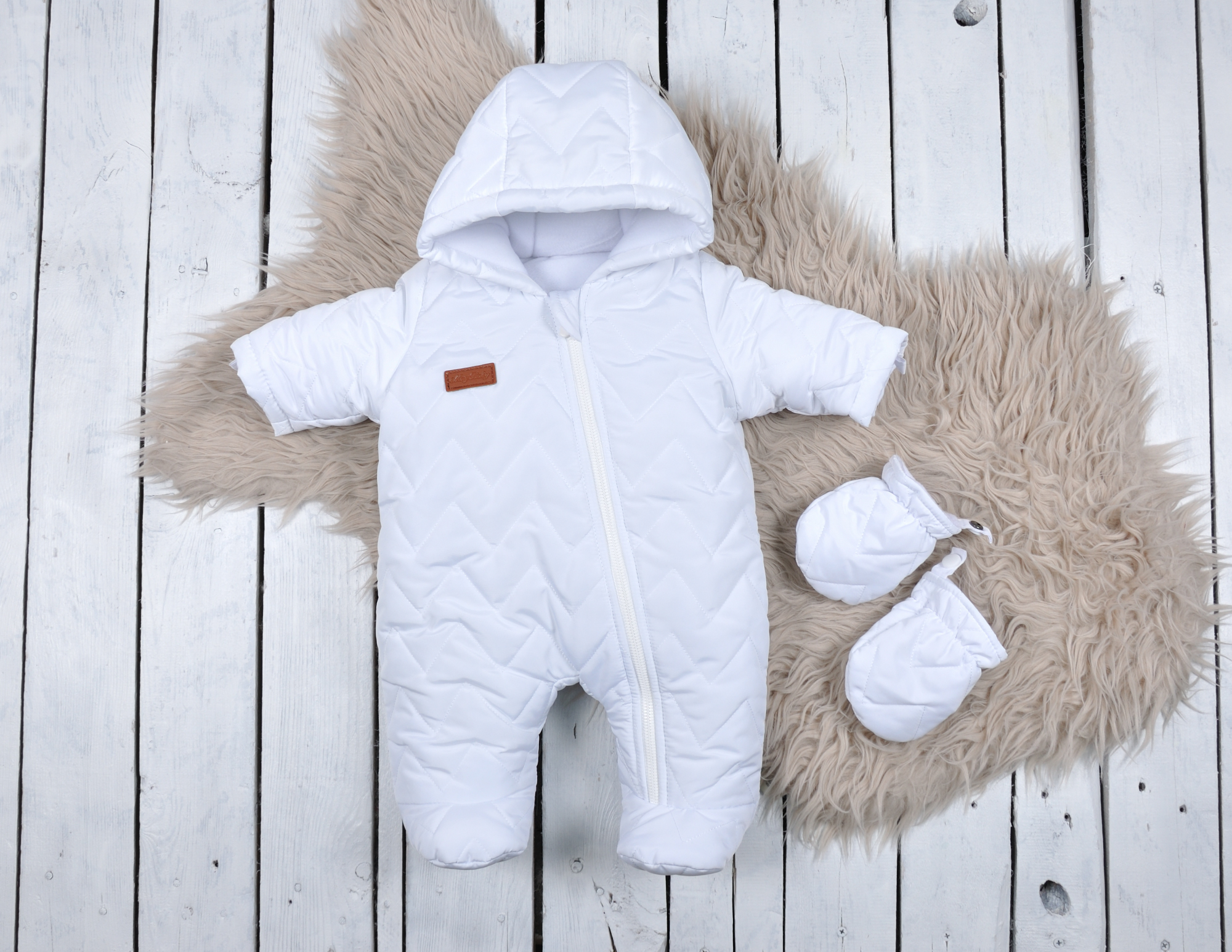 

Зимний комбинезон Mag Baby Зигзаг 68;74 см белый