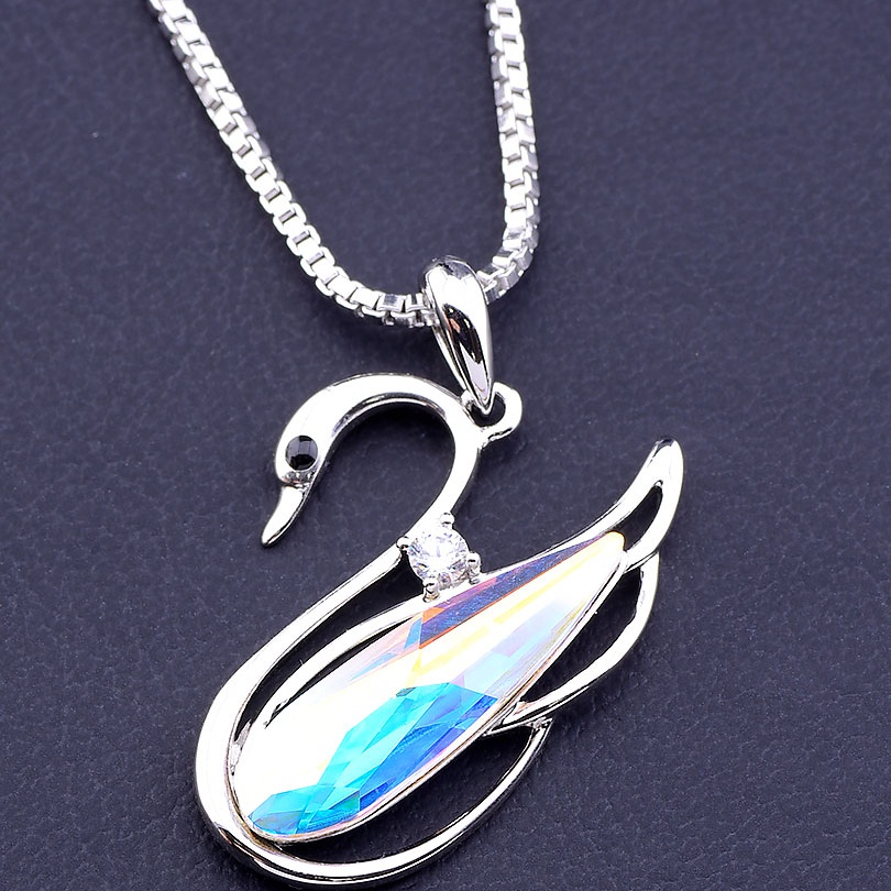 

Подвеска 'XUPING' Swarovski 40 см. (родий) 088617