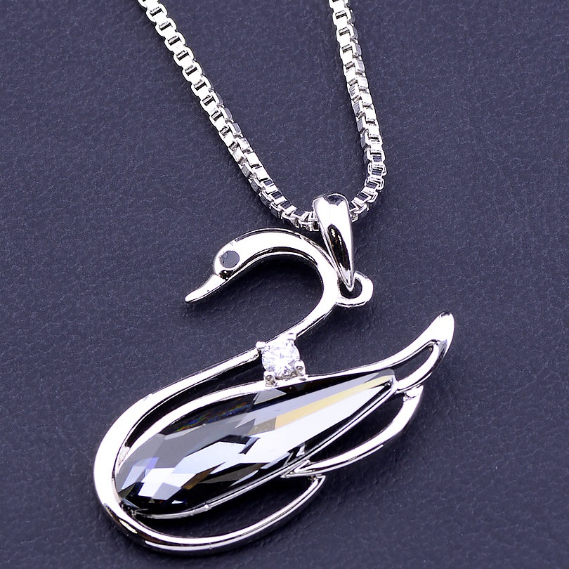 

Подвеска 'XUPING' Swarovski 40 см. (родий) 088614