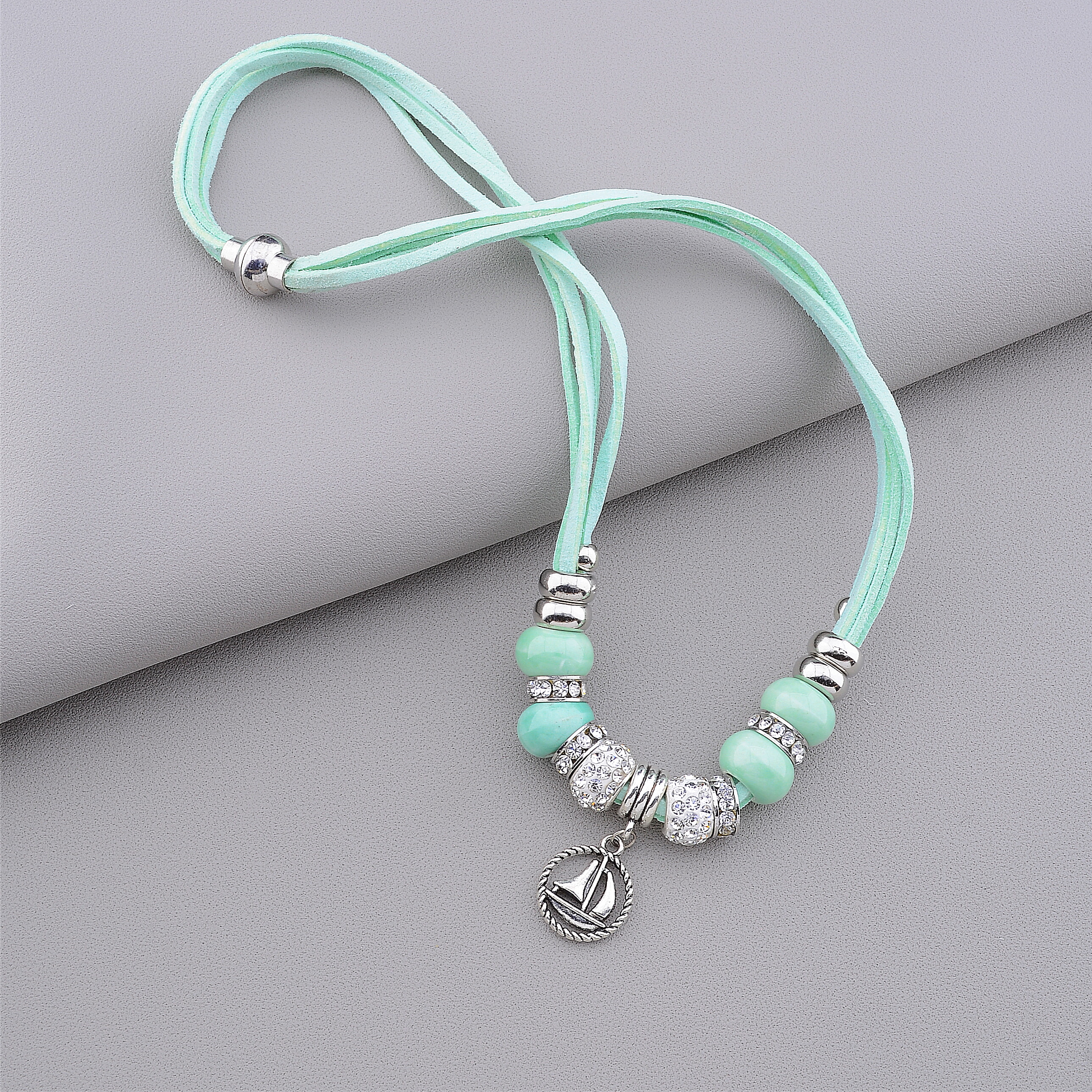 

Подвеска Сrystal 42 см. 022789