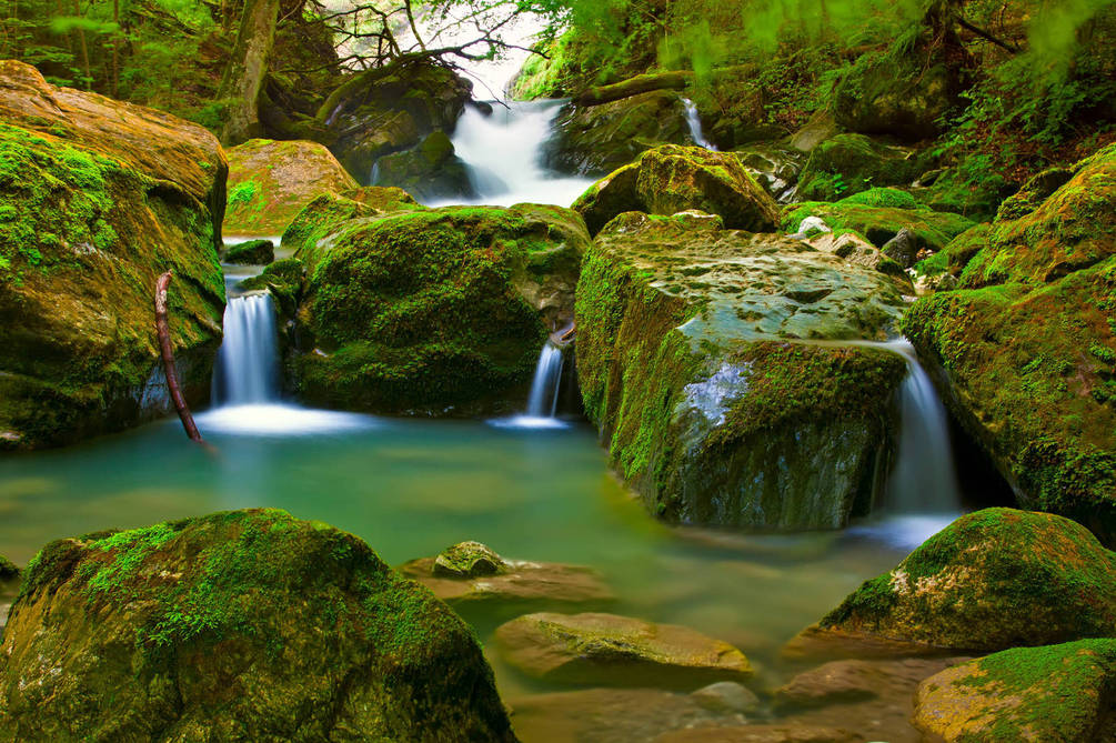 

Фотообои Арт-Обои Водопад в камнях №0343 Аква