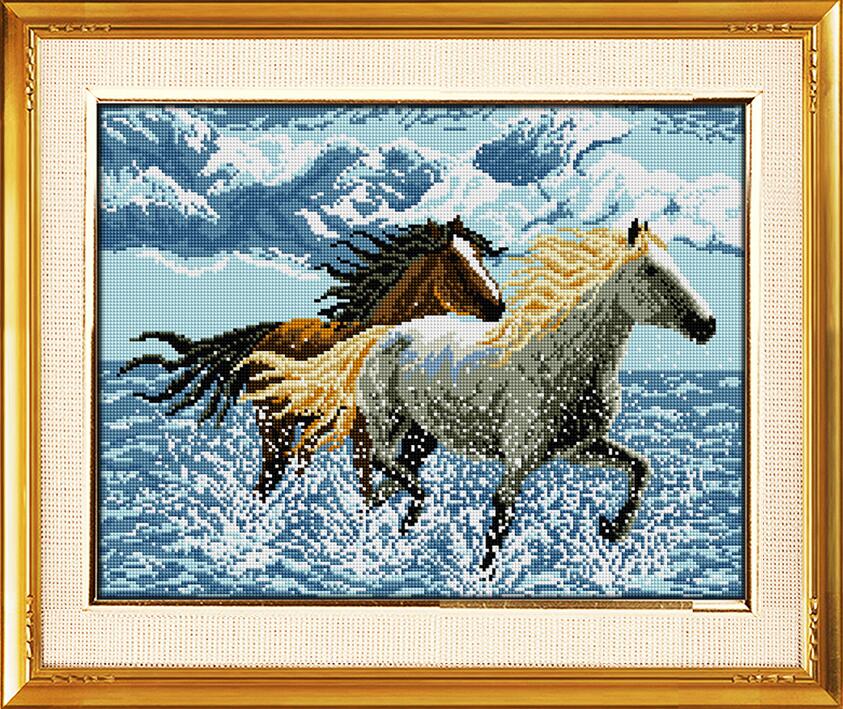 

Набор алмазной живописи Dream Art Бегущие по волнам лошади