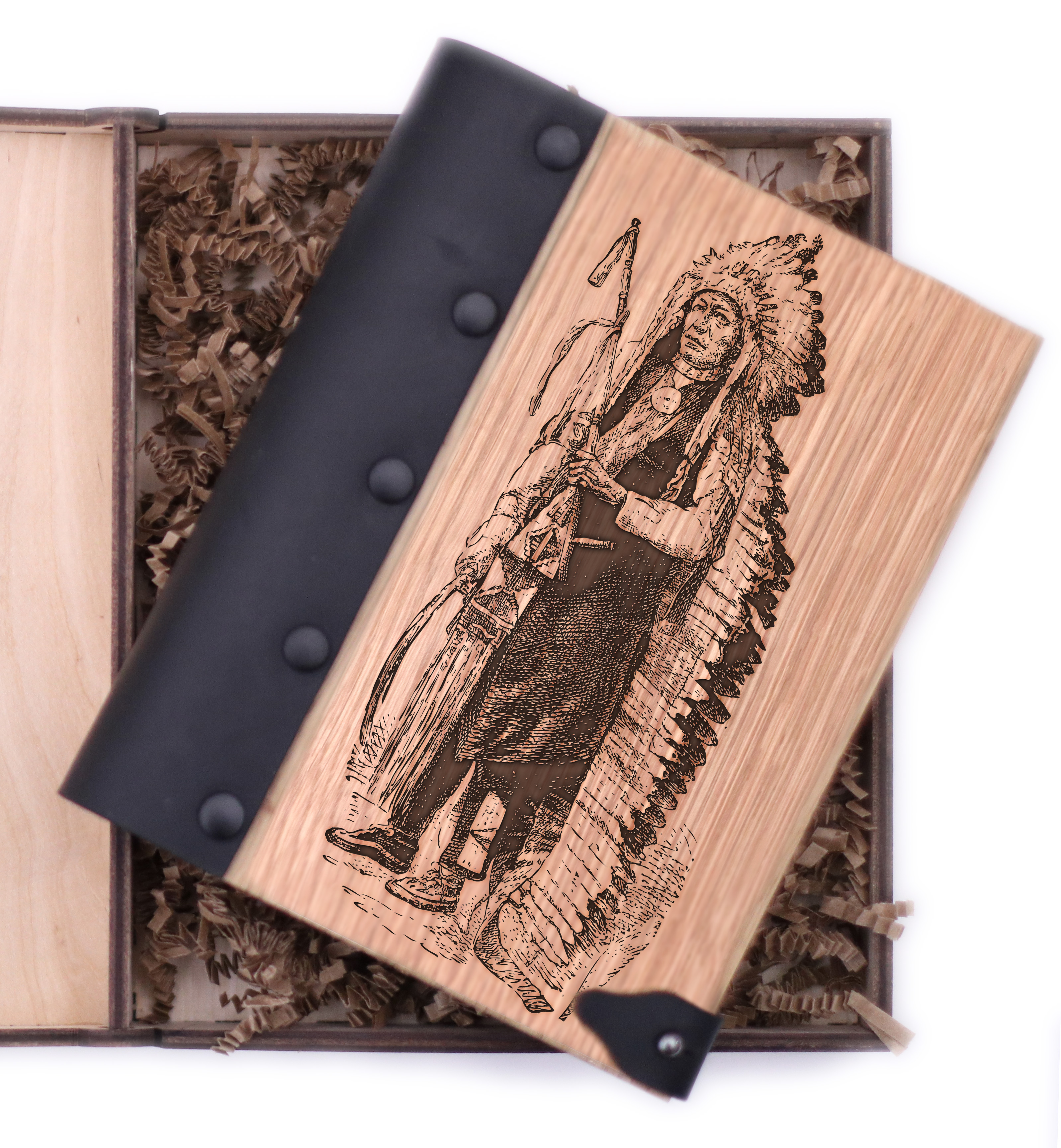 

WOODEN NOTEBOOK Блокнот Native American People Деревянная обложка А6 в точку 80 листов Черный WN00210 В точку