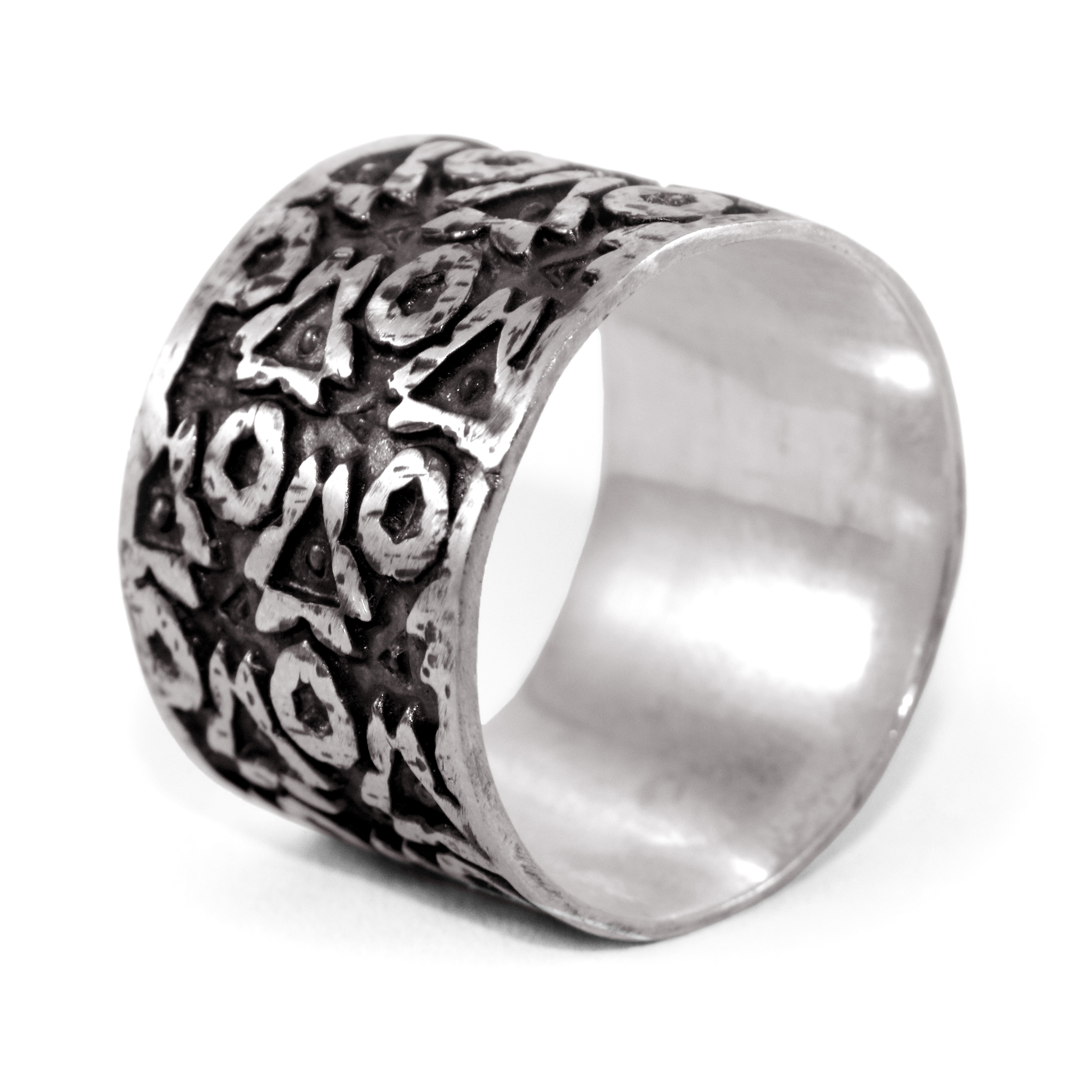 

Серебряное кольцо перстень EJ Yoko 19 EJK043