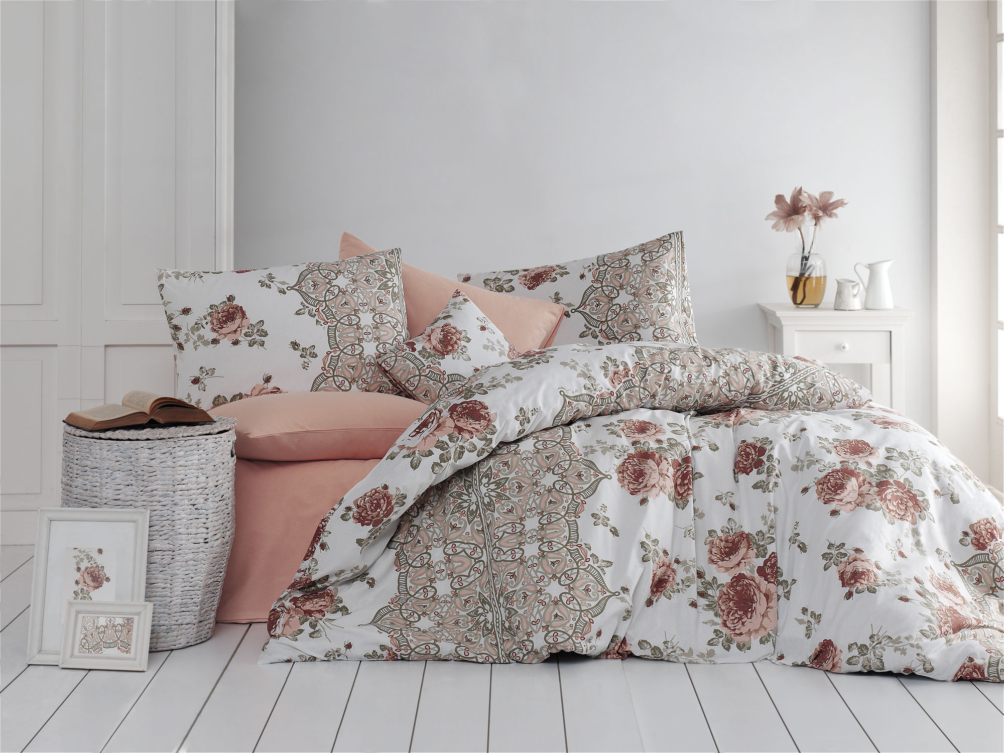

Комплект постельного белья Nazenin Home Мульти