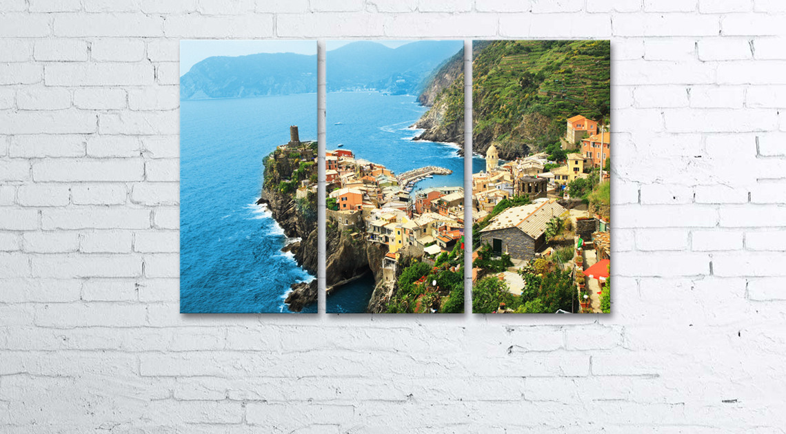 

Модульная картина на холсте 3 в 1 Vernazza. Cinque Terre National Park 60х90 см