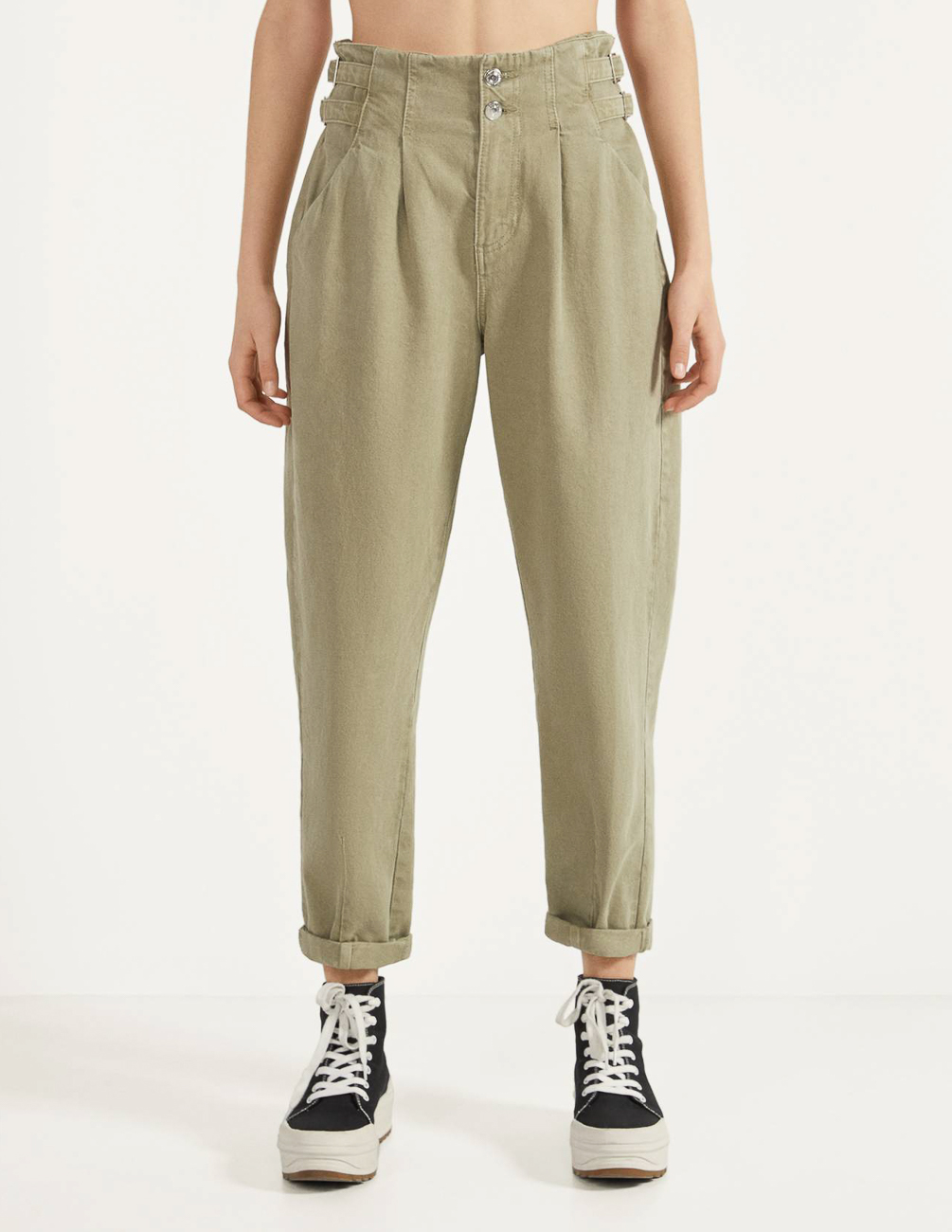 

Джинсы Bershka Ж1055247 (0048/019/505) цвет зеленый XS