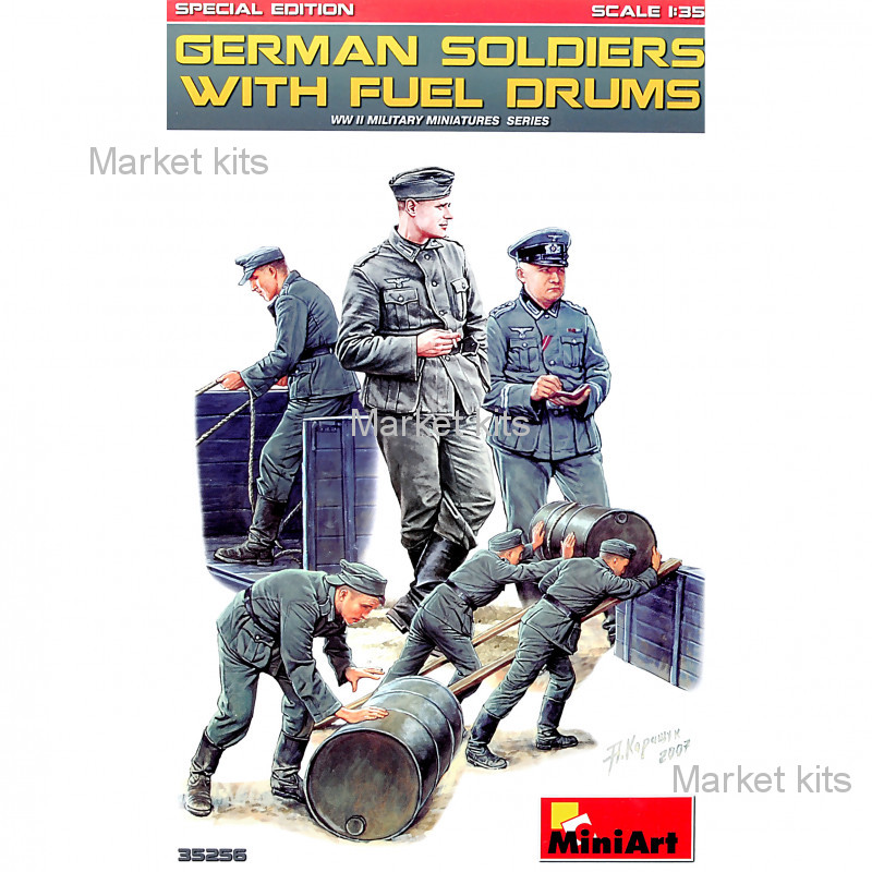 

Немецкие солдаты с топливными баками 1:35 MINIART (MA35256)