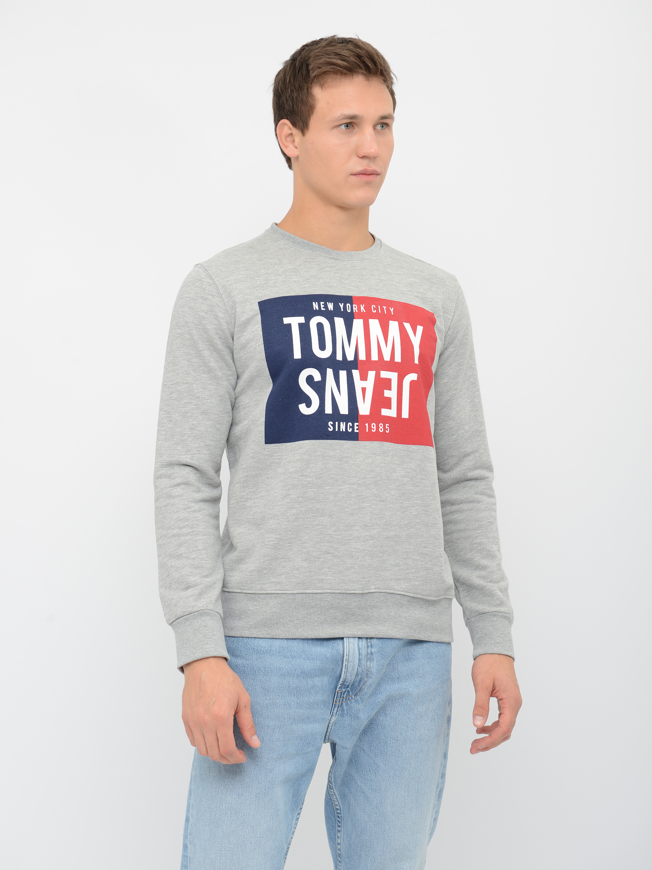 

Свитшот Tommy Hilfiger 9800.2 L (48) Серый