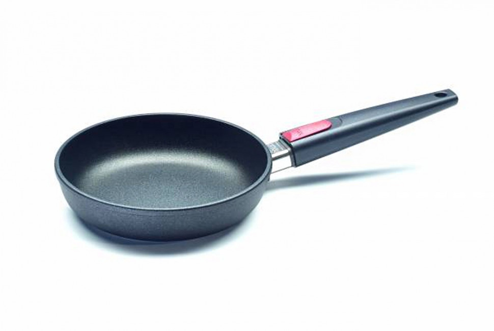 

Сковорода WOLL Nowo Titanium (26 см)