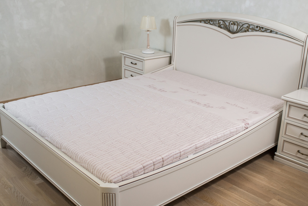 

Матрас ортопедический Wollwelt Mono Hard Bamboo - релакс 200х200 см Розовый