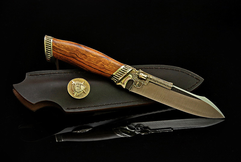 

Коллекционный нож R.A. Knives Фирменный