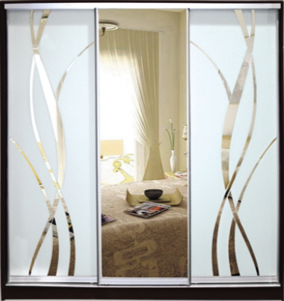 

Шкаф купе Luxe Studio Стандарт-1 Зеркало с Пескоструем-11 2100x2400x600 трехдверный