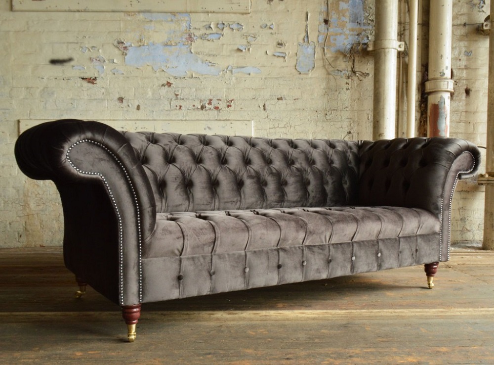 

Диван раскладной Chesterfields Windsor 245 см Almira Chocolate Shine