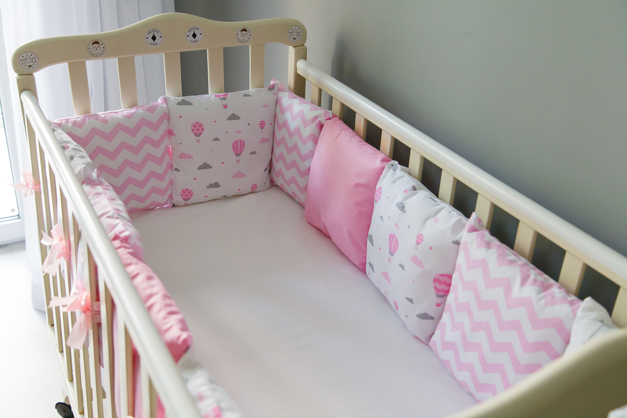 

Бортики подушки в детскую кроватку Chickster Princess 30x300 см Разноцветный