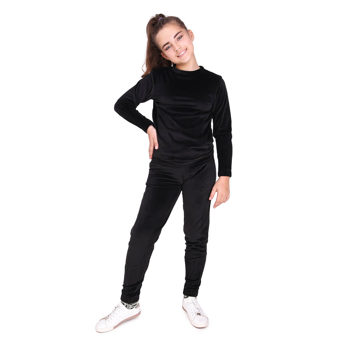 

Спортивный костюм Timbo Bella р.34 (8-9 лет) 134 см Черный (K056531)