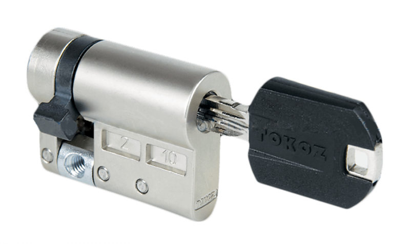 

Цилиндр Tokoz Pro 400 63 мм 10х53 половинка/ключ никель матовый