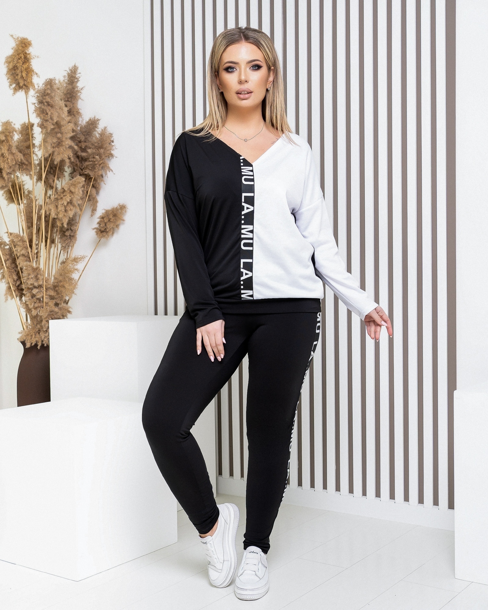 

Костюм с лосинами Modnicy 05450, Костюм с лосинами Modnicy 05450 54-58