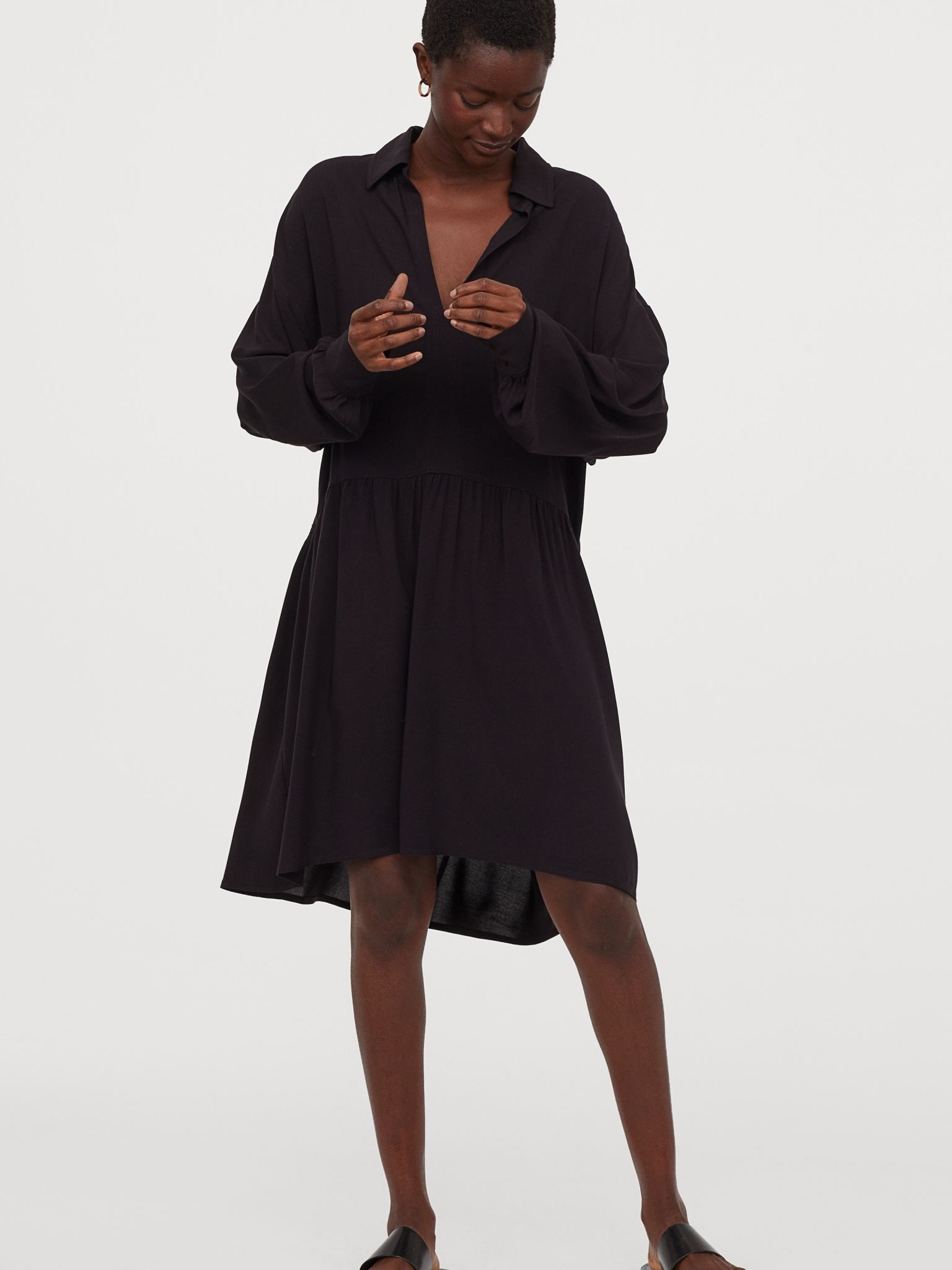 

Платье H&M 060906794 S Черное