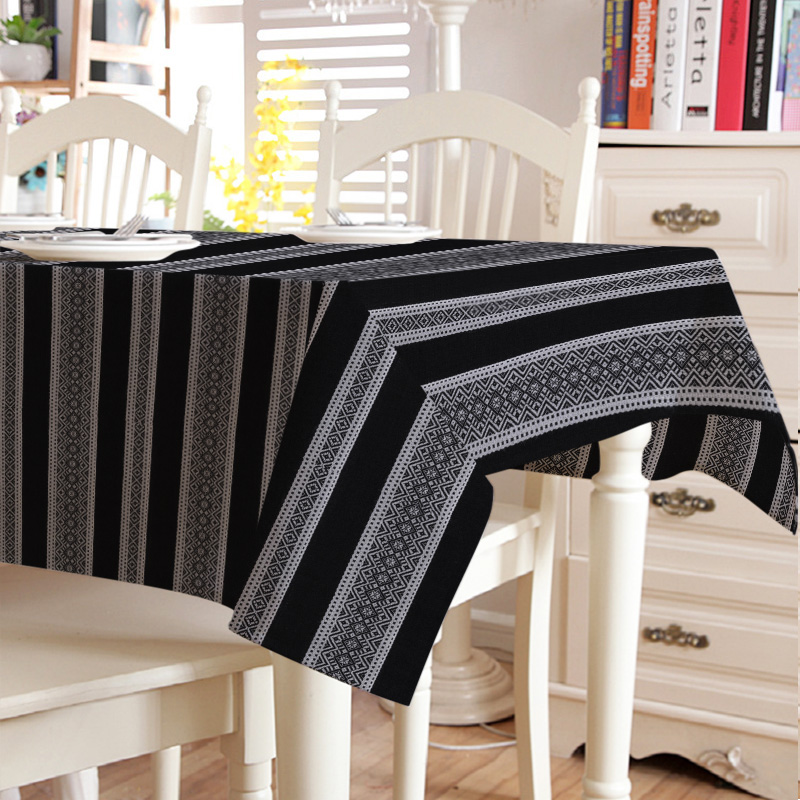 

Скатерть 8553 Time Textile 150x300 см Черный