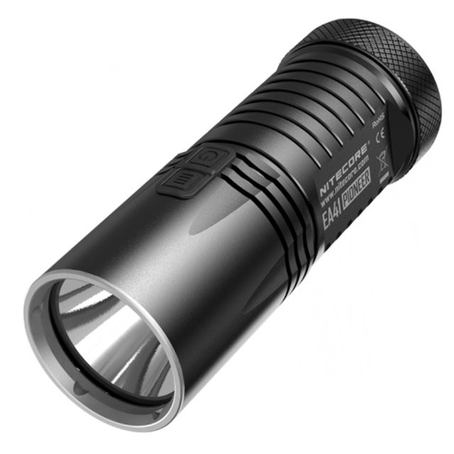 

Фонарь Nitecore EA41w (Cree XM-L2 U2, 1020 люмен, 8 режимов, 4xAA), тёплый белый