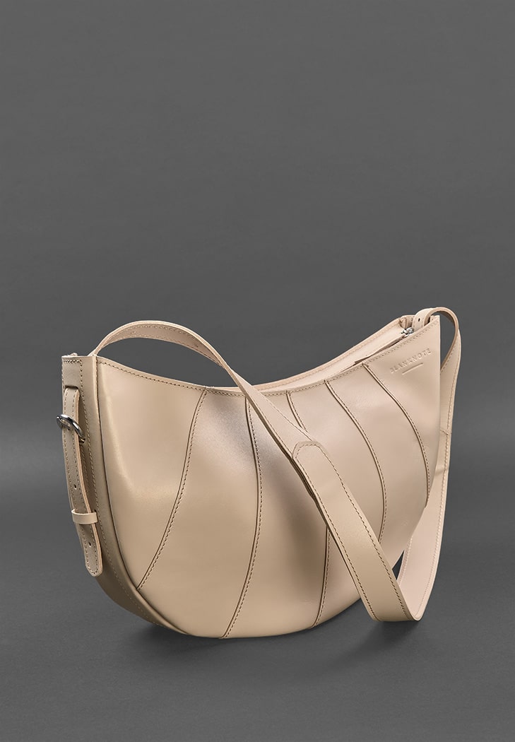 

Женская сумка Круассан из качественной кожи BlankNote (BN-BAG-12-beige-kiser) Светло-бежевая