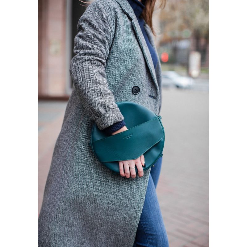 

Кожаная женская круглая сумка-рюкзак BlankNote Maxi BN-BAG-30-malachite Зеленая