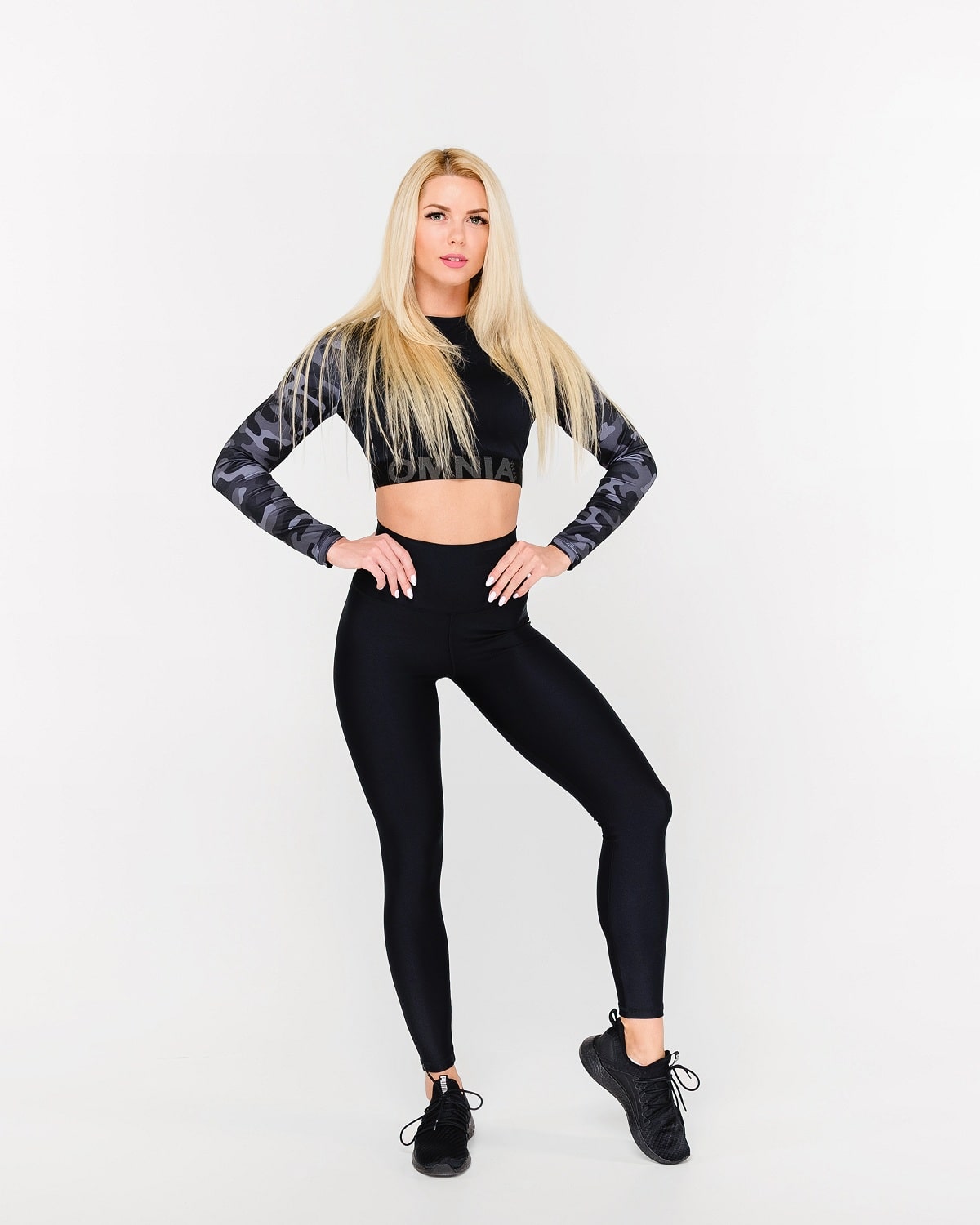 

Женский спортивный комплект Classic Black Omnia Wear S Черный 000096712