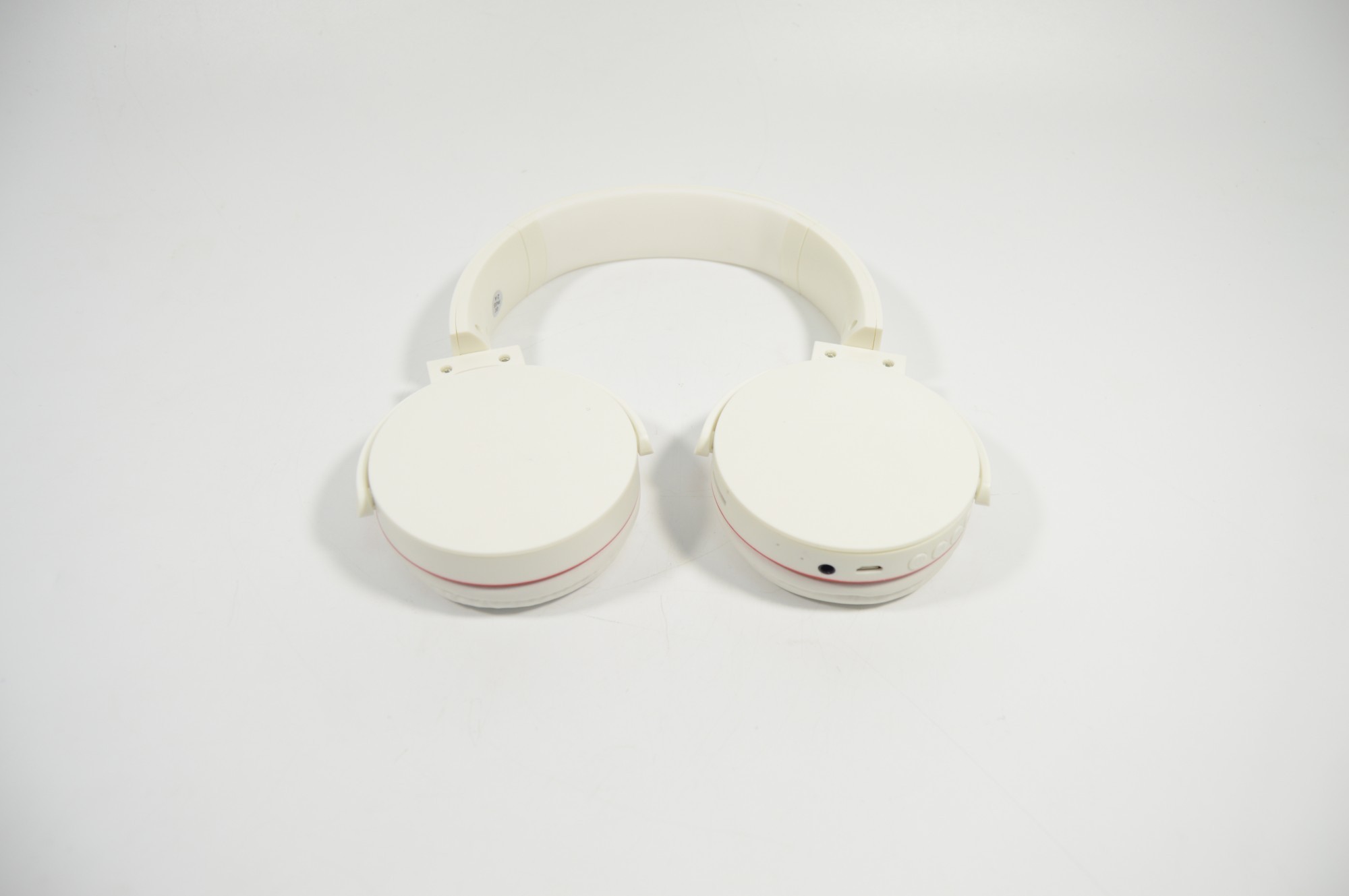 

Беспроводные Bluetooth наушники TWS MDR-XB650B белые