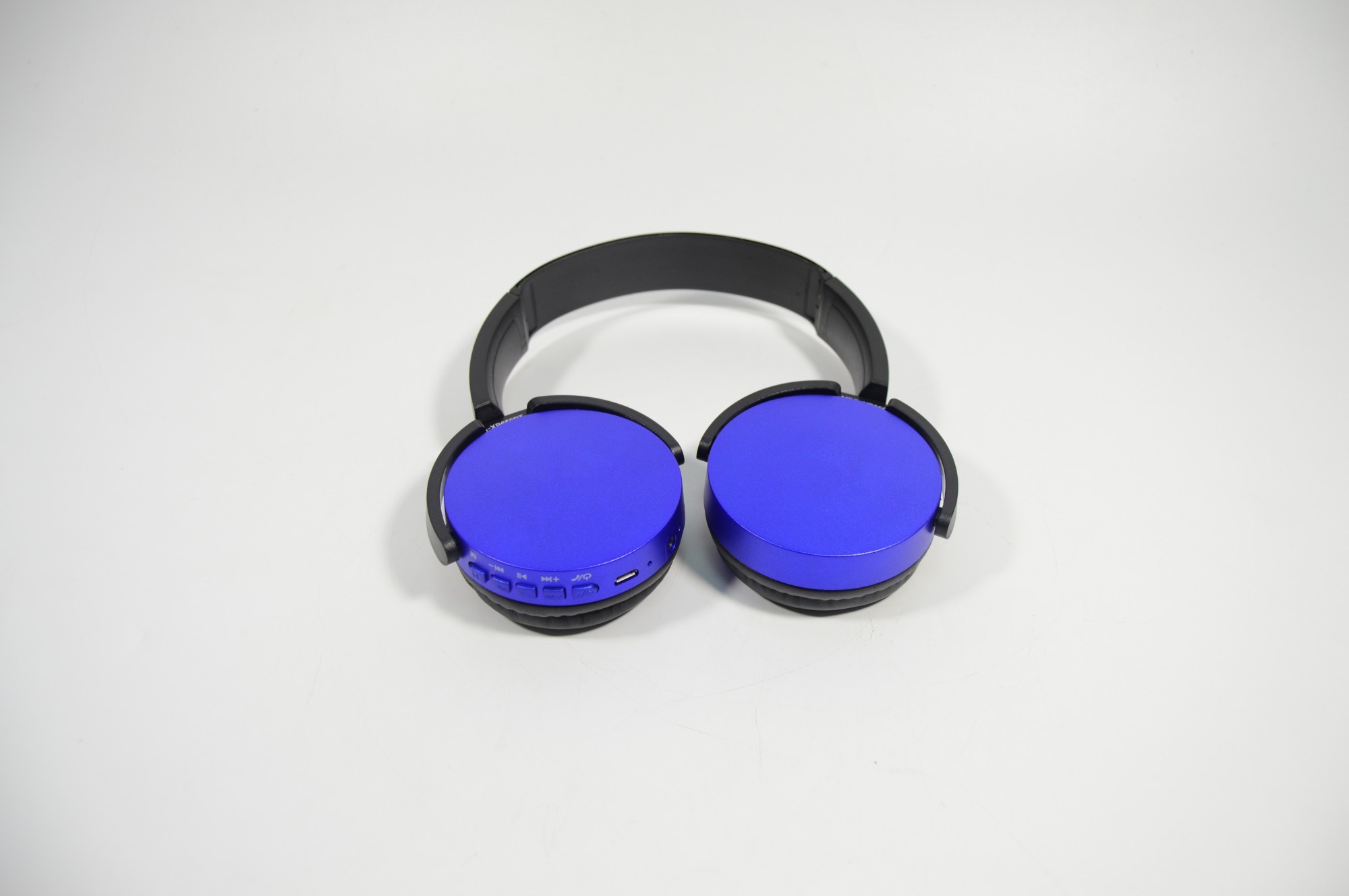 

Беспроводные Bluetooth наушники TWS MDR-XB650B синие