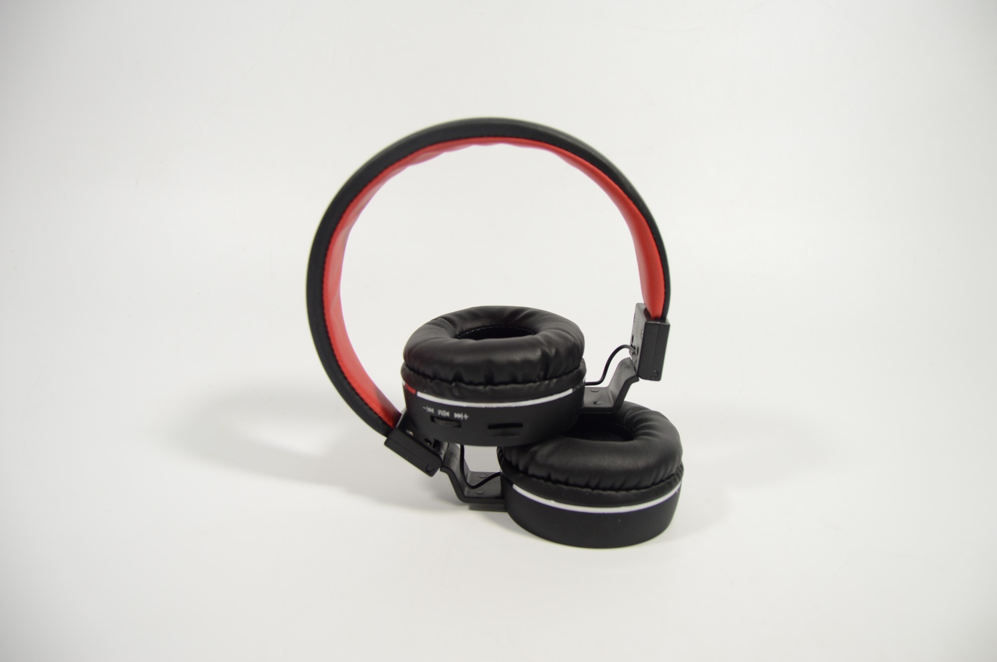 

Беспроводные Bluetooth наушники TWS B10 черно-красный
