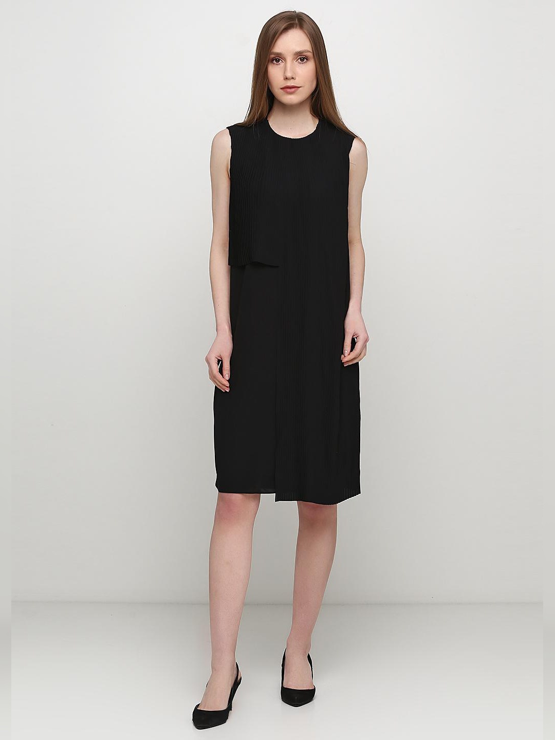

Платье H&M 425674 34 Черное