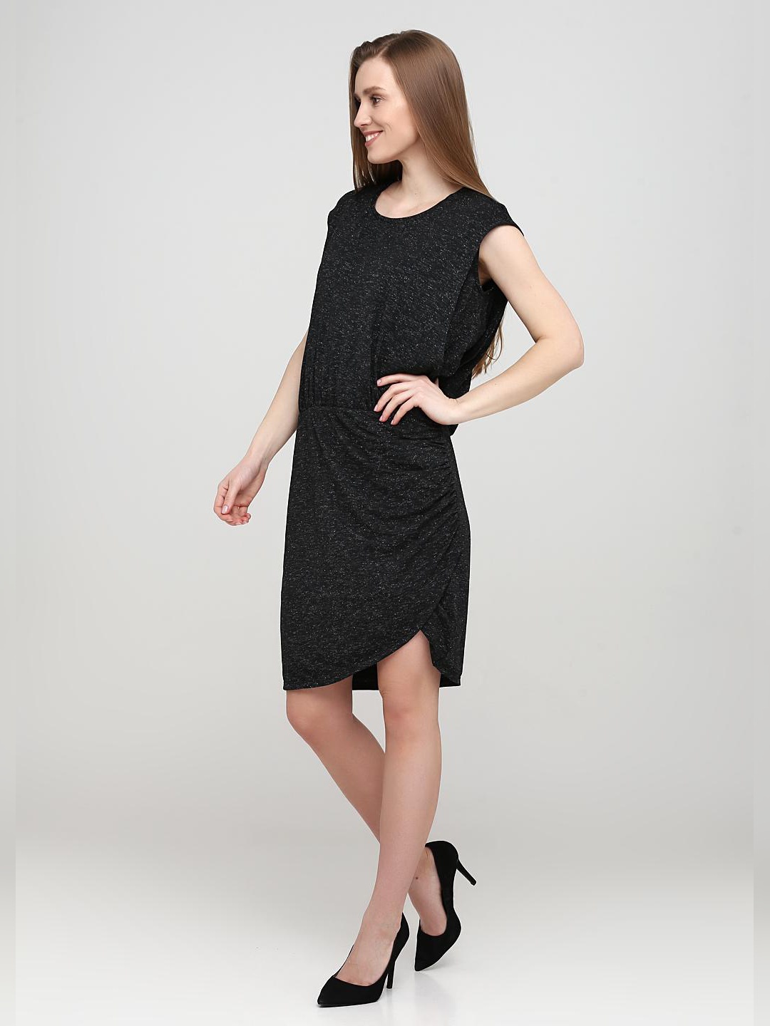 

Платье H&M 153067s67 М Черное