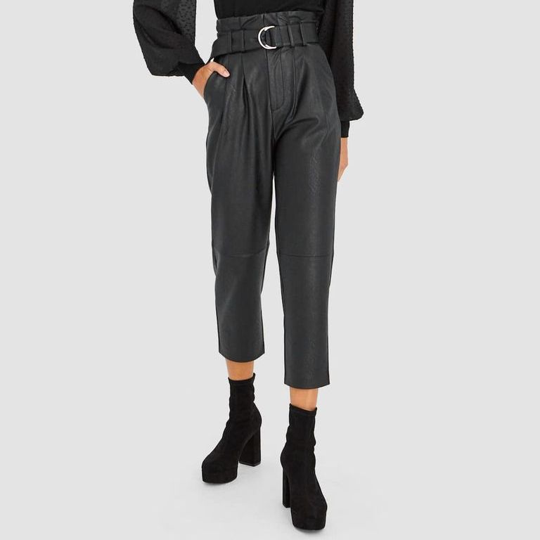 

Брюки женские slouchy из искусственной кожи Black skin, черный Berni Fashion () Черный, Брюки женские slouchy из искусственной кожи Black skin, черный Berni Fashion (L) Черный
