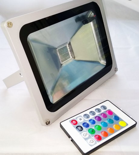 

Прожектор LED 10w RGB+пульт IP65 1LED LEMANSO / LMP9-11 RGB серый