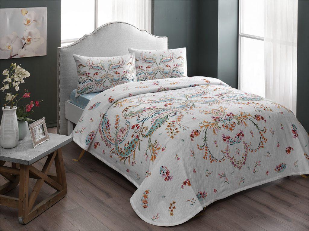 

Комплект постельного белья ТАС Flowers on White Евро