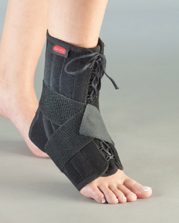 

Бандаж на голеностопный сустав Aurafix 417 на шнуровке L 25-27 см